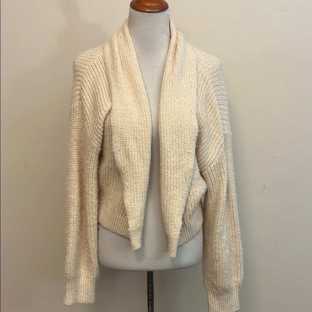 Melrose and Market Cream Cropped Cardigan Sweater Size Large